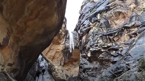 Hiker Records Slot Canyon Flash Flood In Real-Time (Tense Video)