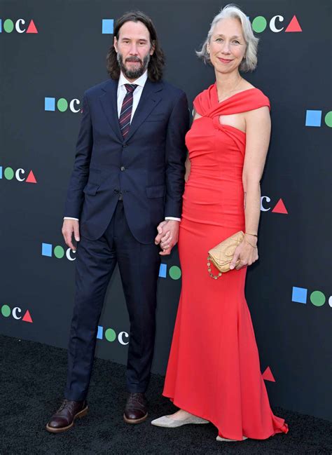 Keanu Reeves and Girlfriend Alexandra Grant Hold Hands During Rare Red ...