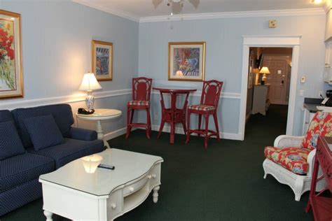 Our Rooms & Rates | Chippewa Hotel Waterfront on Mackinac Island