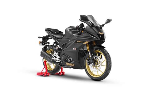 Yamaha R15 V4 On Road Price in Hyderabad, Secunderabad, Moosapet & 2024 ...