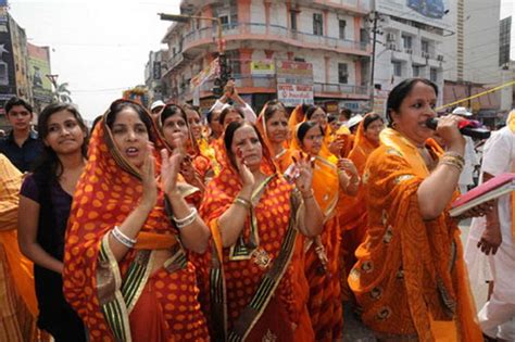 Mahavir Jayanti Festival- Jain Festivals - family holiday.net/guide to ...