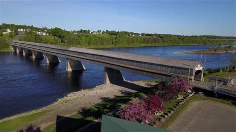 Hartland Covered Bridge (New Brunswick) - YouTube