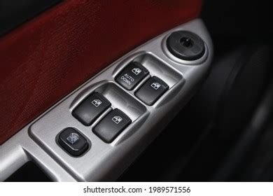 136 Hyundai getz Images, Stock Photos & Vectors | Shutterstock