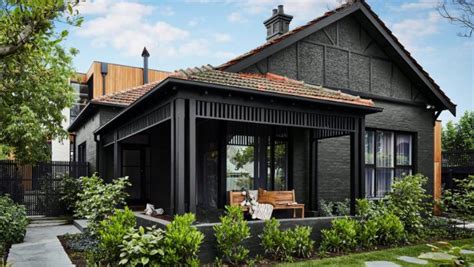 Should you paint your house black? | Stuff.co.nz