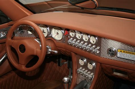 File:Spyker C8 interior.jpg