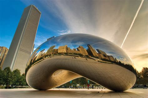 Cloud Gate, The Landmark of Chicago City - Traveldigg.com