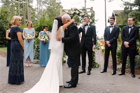 Grand View Lodge Wedding in Minnesota - Laura Alpizar Photography