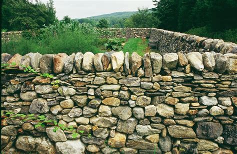 How to Build a Dry Stone Wall | eHow