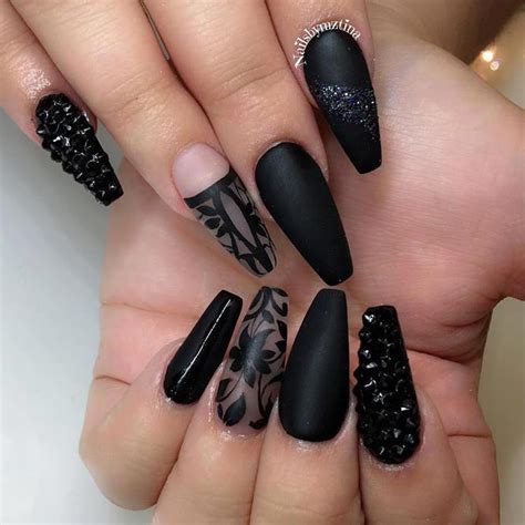 27 Fancy Ways To Rock Matte Black Nails | NailDesignsJournal.com