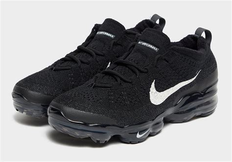 Nike Vapormax Flyknit 2023 "Black/White" DV1678-001 | SneakerNews.com