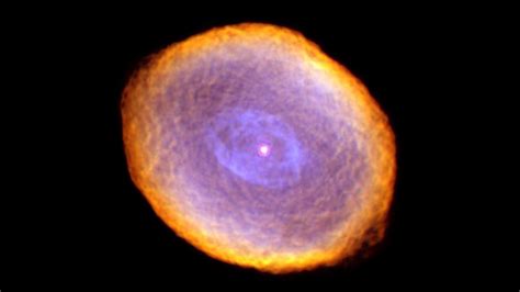 NASA Chandra Shares Image Of Spirograph Nebula That Resembles A ...