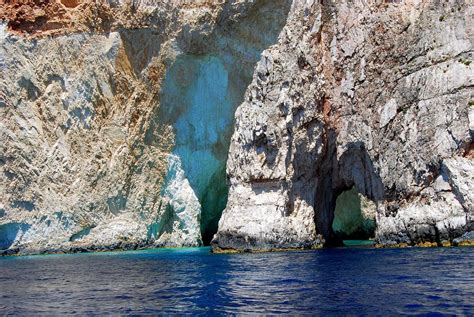 Where to Find These 6 Secret Santorini Caves - UrbanMatter