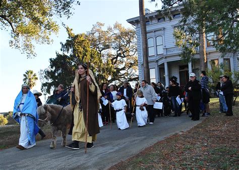 Las Posadas, the Mexican Christmas procession, is a beautiful holiday ...