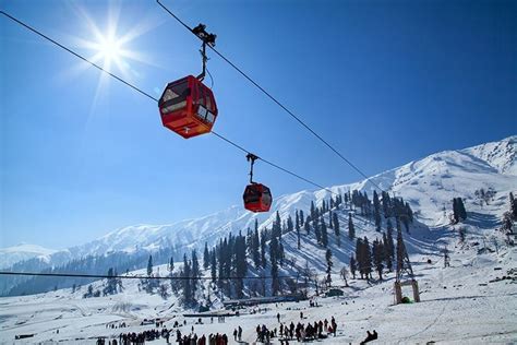 Top 10 Places to Visit in Winter Season in India - OYO