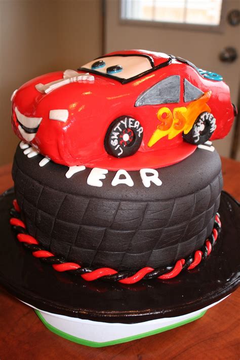 Lightning Mcqueen Cars Cake - CakeCentral.com