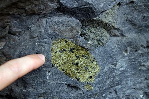 Geology Word of the Week: X is for Xenolith - Georneys - AGU Blogosphere