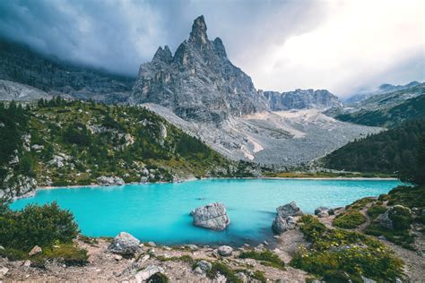 Best Hikes in the Dolomites, Italy - Anna Everywhere