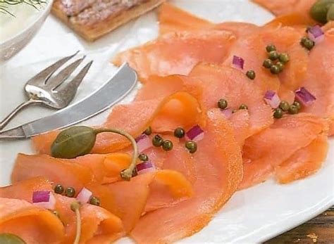 Smoked Salmon Platter- That Skinny Chick Can Bake