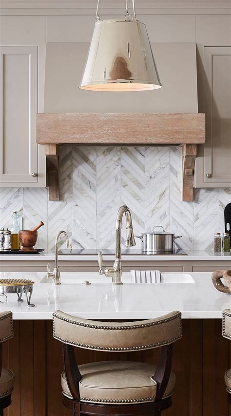 Marble Calacatta Gold Chevron Backsplash Tile | 1000 | Kitchen ...