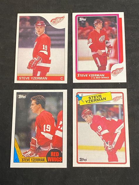 Lot - (4) 1980s Steve Yzerman Hockey Cards