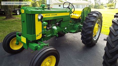 John Deere 420 W Tractor