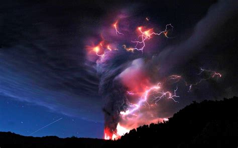 Volcano Lightning Wallpapers - Top Free Volcano Lightning Backgrounds ...