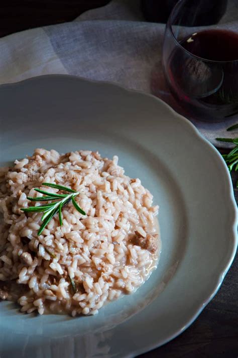 Red Wine Risotto With Italian Sausage & Rosemary : Italian Recipe Book