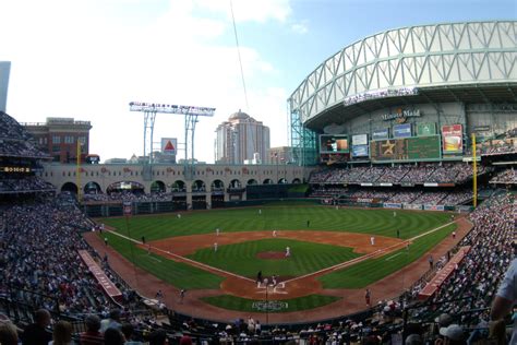 Minute Maid Park / Houston Astros - Ballpark Digest