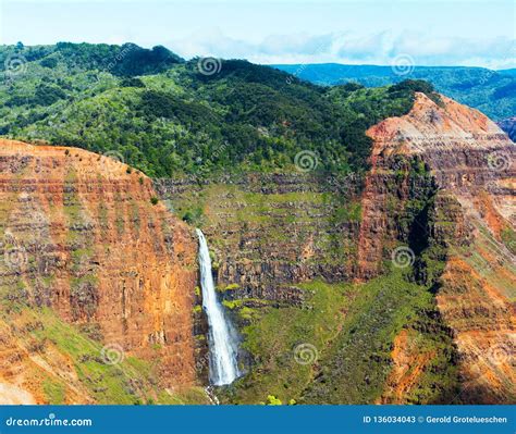 View of the Waterfall in the Waimea Canyon in Kauai, Hawaii Islands ...