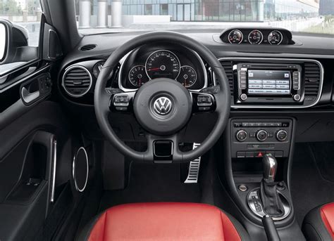 VW New Beetle Interior - Car Body Design | Volkswagen new beetle ...