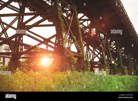 Bridge Across Mississippi River, Memphis Stock Photo - Alamy