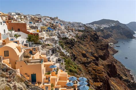 How to Visit Oia Santorini: Best Hotels + Sunset and Castle Tips