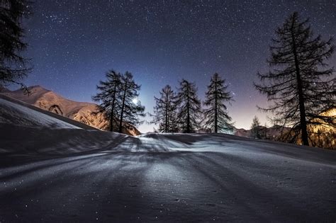 2048x1152 Trees Night Snow Mountains 2048x1152 Resolution HD 4k ...