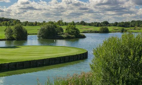 18 Hole Ballesteros Masters Course - The Shire London