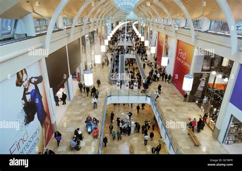 St Davids shopping centre opening. Shoppers browse the stores on the ...