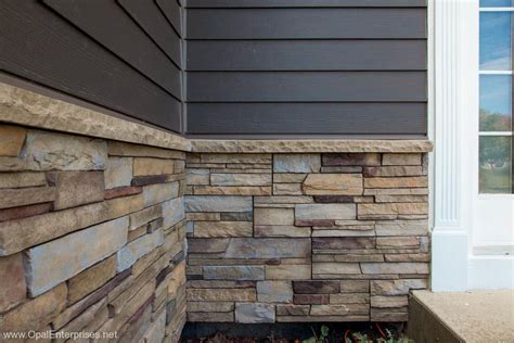 Plum Creek Versetta Stone Siding with Rich Espresso James Hardie Siding ...