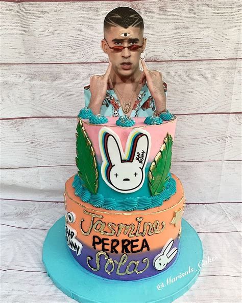 Marisol Knight on Instagram: “Bad Bunny Cake! Top is vanilla cake with ...