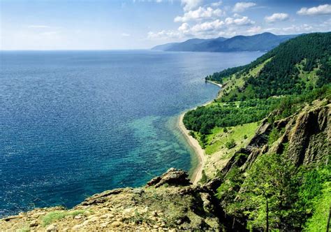 How Deep is Lake Baikal? 5 Facts on this Incredible Lake - A-Z Animals