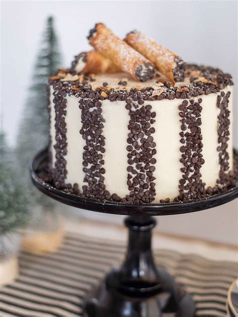 The Most Delicious Cannoli Cake