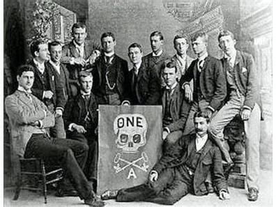 Skull and bones secret society - dayserre