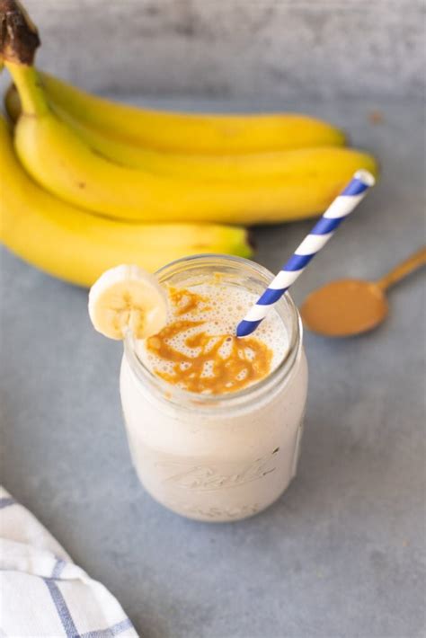 Banana and Peanut Butter Smoothie - The Clean Eating Couple