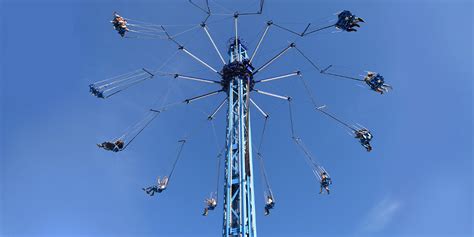 Thrilling Supernova Ride | Rides & Attractions | Luna Park Melbourne