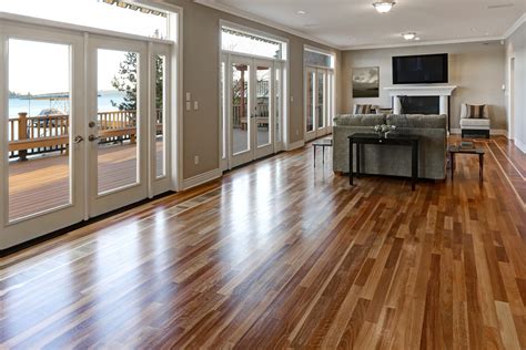 How Much Does Laminate Flooring Installation Cost? (2024)