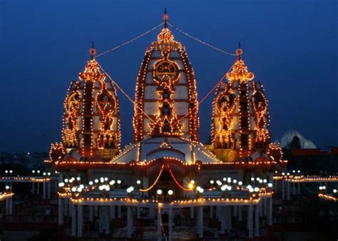 ISKCON Temple, Delhi - Entry Fee, Visit Timings, Things To Do & More...