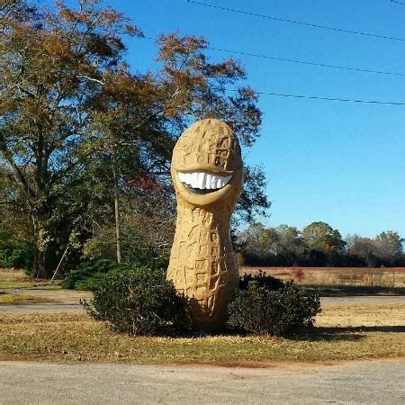 there is a large statue made to look like a person's head and mouth