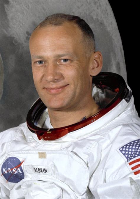 File:Buzz Aldrin (Apollo 11).jpg - Wikimedia Commons