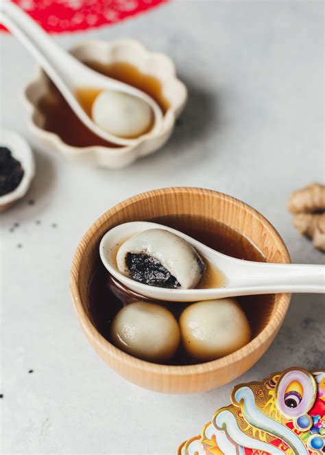 Glutinous Rice Dumplings with Black Sesame Filling — saltnpepperhere