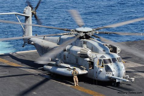 CH-53E Super Stallion Heavylift Transport Helicopter | Military-Today.com