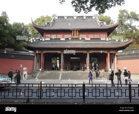 Yue Fei Temple Yuewang Stock Photo - Alamy