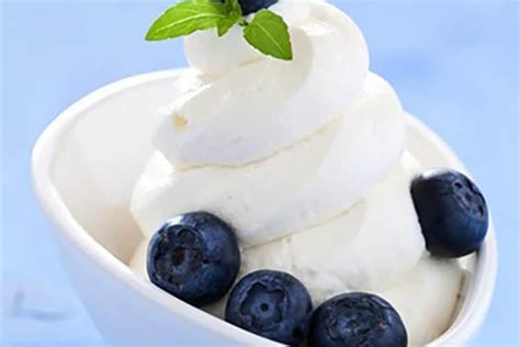 Vanila flavored frozen yogurt recipe with no refined sugar